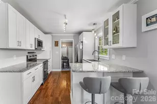 1548 Castell Ln, Hickory, NC 28601 - Photo 11