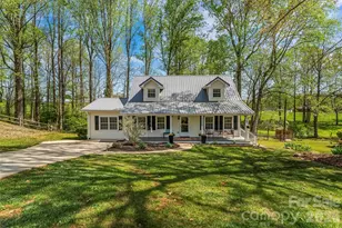 1548 Castell Ln, Hickory, NC 28601 - Photo 1