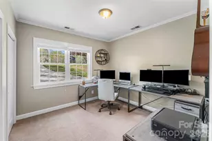 1548 Castell Ln, Hickory, NC 28601 - Photo 15