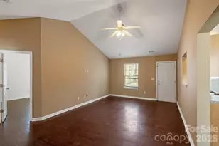3436 Kelsey Emma Ct, Charlotte, NC 28269 - Photo 3