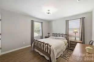 3724 Cobbleridge Dr, Charlotte, NC 28215 - Photo 27