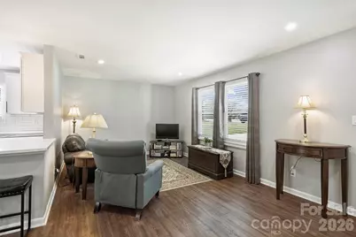 3724 Cobbleridge Drive, Charlotte, NC 28215 - Photo 9