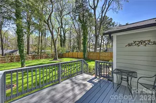 3724 Cobbleridge Dr, Charlotte, NC 28215 - Photo 35