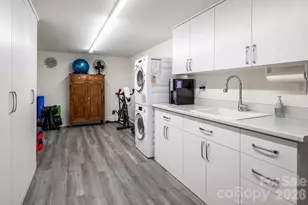 1002 Timber Ln, Asheville, NC 28804 - Photo 37