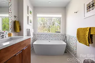 1002 Timber Ln, Asheville, NC 28804 - Photo 25