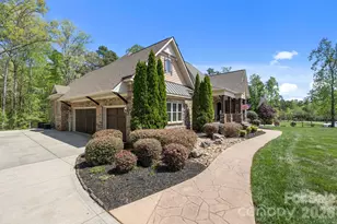 13249 Belle Grove Manor Ln, Matthews, NC 28105 - Photo 3