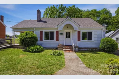 117 3rd Avenue SW, Hickory, NC 28602 - Photo 3
