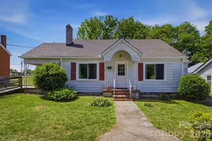 117 3rd Ave SW, Hickory, NC 28602 - Photo 3