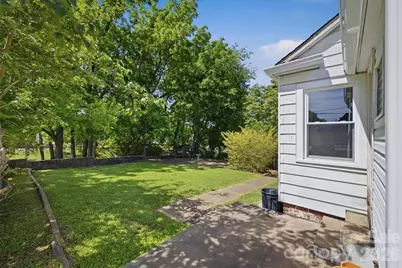 117 3rd Avenue SW, Hickory, NC 28602 - Photo 5