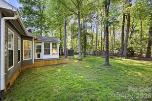 10008 Prosperity Point Ln, Charlotte, NC 28269 - Photo 5