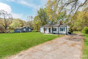 1717 W Davidson Ave, Gastonia, NC 28052 - Photo 3