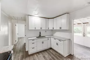 1717 W Davidson Ave, Gastonia, NC 28052 - Photo 9