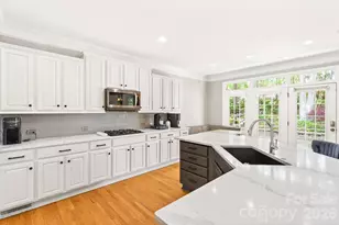 13633 Glen Abbey Dr, Charlotte, NC 28278 - Photo 11