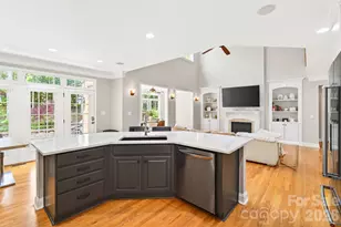 13633 Glen Abbey Dr, Charlotte, NC 28278 - Photo 9