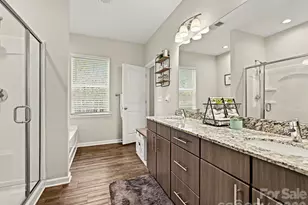 2704 Cregstone Wy, Fort Mill, SC 29715 - Photo 15
