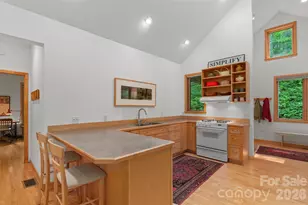 608 Brandywine Rd, Waynesville, NC 28786 - Photo 5