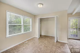 2528 Burkholder Rd, Charlotte, NC 28214 - Photo 11