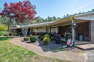 107 Lakeside Dr, Grover, NC 28073 - Photo 9