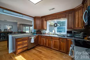 107 Lakeside Dr, Grover, NC 28073 - Photo 25