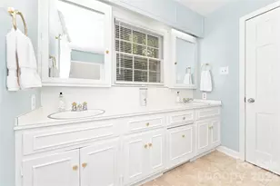 604 Whittington Pl, Statesville, NC 28677 - Photo 15