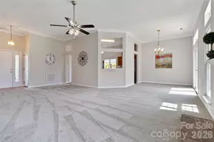 12100 Landing Green Dr, Charlotte, NC 28277 - Photo 7