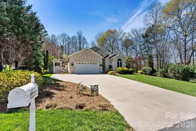 3041 Peachtree Street Extension, Claremont, NC 28610 - Photo 3