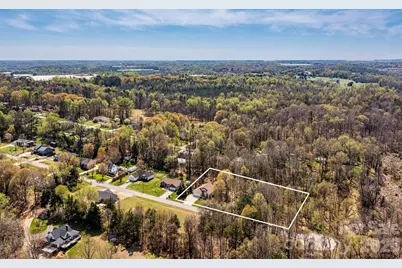 3041 Peachtree Street Extension, Claremont, NC 28610 - Photo 41