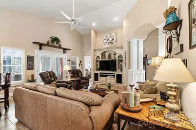 3041 Peachtree Street Extension, Claremont, NC 28610 - Photo 15