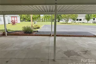 2102 Hickory Grove Rd, Gastonia, NC 28056 - Photo 25