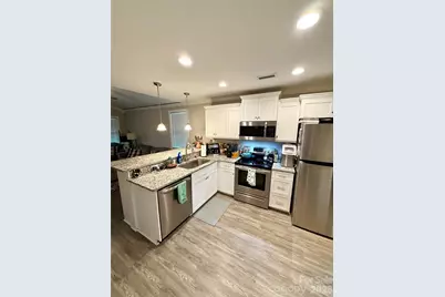 1946 11th Avenue NE, Hickory, NC 28601 - Photo 7