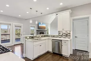 98 Hamilton Woods Ln, Etowah, NC 28729 - Photo 15