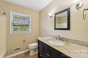 11140 Painted Tree Rd, Charlotte, NC 28226 - Photo 17