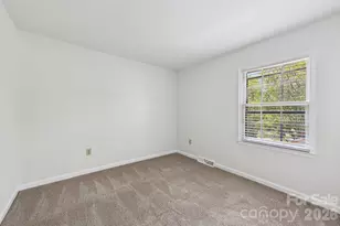 11140 Painted Tree Rd, Charlotte, NC 28226 - Photo 15