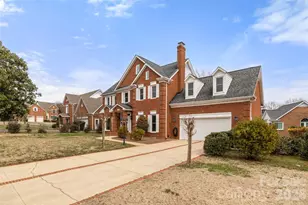 2908 Planters Walk Ct, Charlotte, NC 28210 - Photo 5