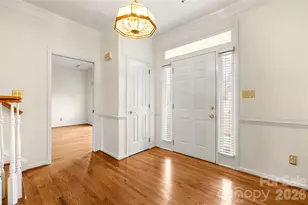 2908 Planters Walk Ct, Charlotte, NC 28210 - Photo 7