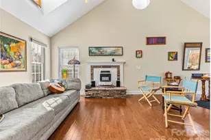 14 Hildebrand St, Asheville, NC 28801 - Photo 5