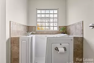 14 Hildebrand St, Asheville, NC 28801 - Photo 17