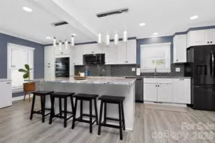 4019 Back Creek Church Rd, Charlotte, NC 28213 - Photo 5