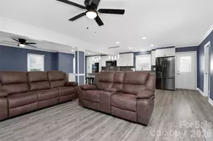 4019 Back Creek Church Rd, Charlotte, NC 28213 - Photo 11