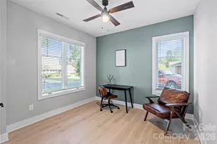 3833 Ellenwood Pl, Charlotte, NC 28217 - Photo 3