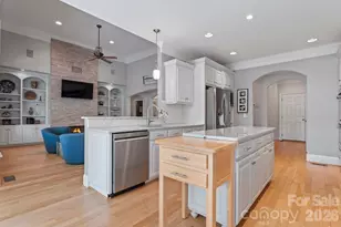 7902 Chapel Creek Dr, Denver, NC 28037 - Photo 17