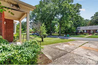 1632 Madison Avenue, Charlotte, NC 28216 - Photo 11