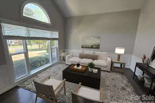 9011 Coleshire Ct, Charlotte, NC 28269 - Photo 3