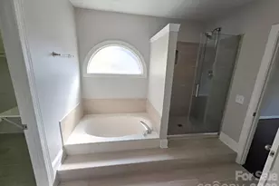 9011 Coleshire Ct, Charlotte, NC 28269 - Photo 15