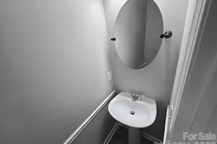 9011 Coleshire Ct, Charlotte, NC 28269 - Photo 17