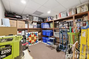 233 Lakeview Pl, Jefferson, NC 28640 - Photo 41