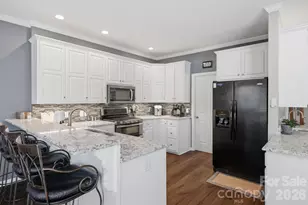 233 Lakeview Pl, Jefferson, NC 28640 - Photo 11