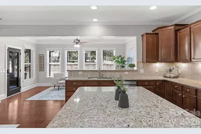 2709 Creek Manor Drive, Waxhaw, NC 28173 - Photo 13