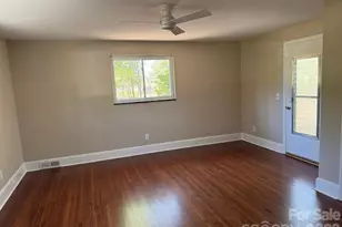 4424 Back Creek Church Rd, Charlotte, NC 28213 - Photo 13