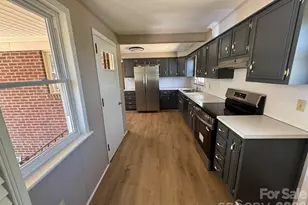 4424 Back Creek Church Rd, Charlotte, NC 28213 - Photo 7